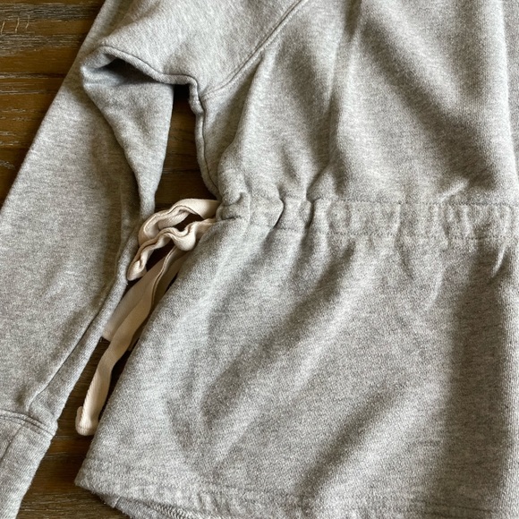 Athleta cinch waist gray sweater with tan ties size small - Picture 6 of 6